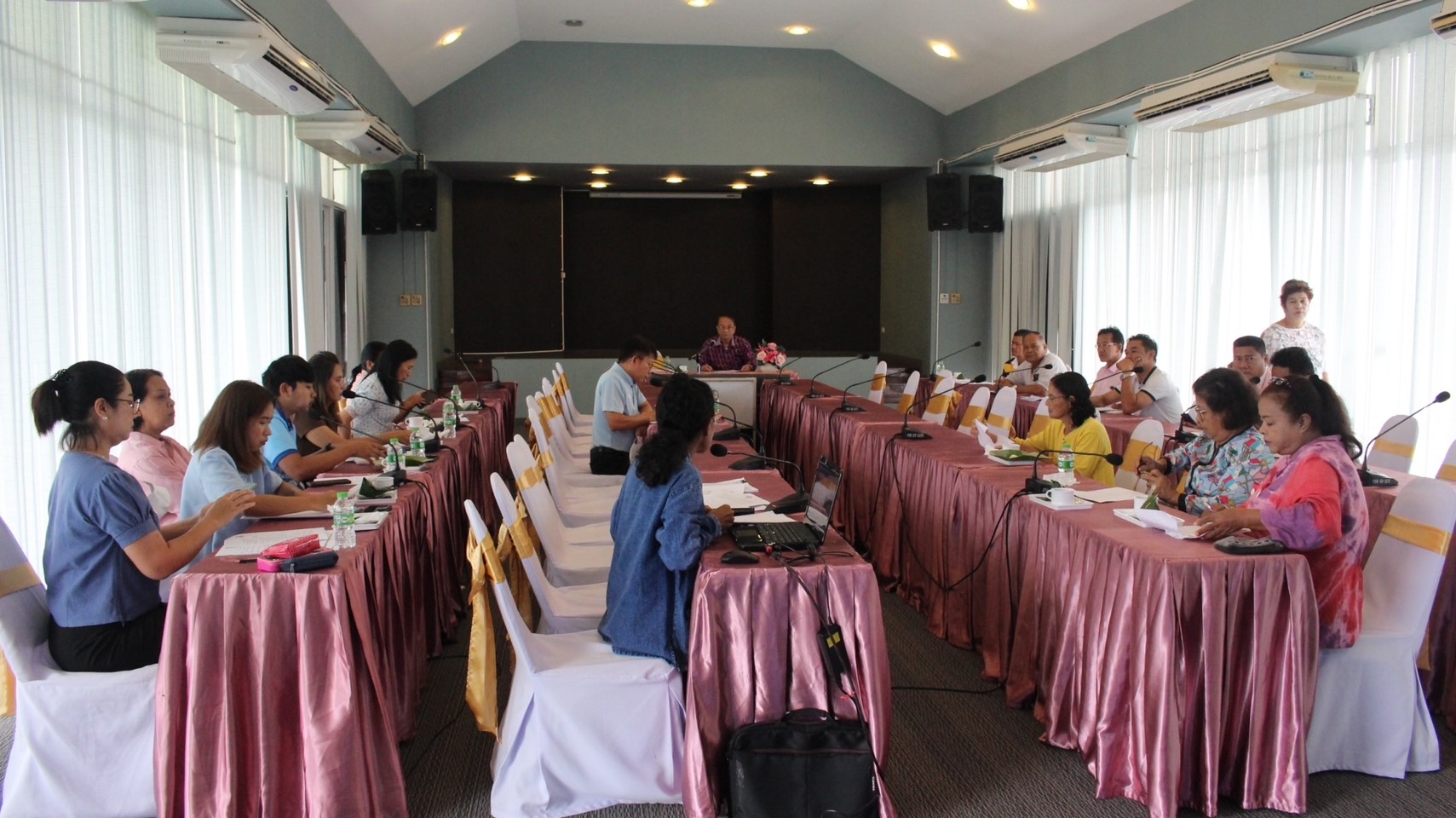 12 มกราคม 2566 ประชุมภาคีเครือข่ายกลุ่มบทบาทสตรีเพื่อปรึกษาหารือเกี่ยวกับการต่อยอดการประกอบอาชีพ โดยการเปิดศูฯญ์จำหน่ายสินค้าโอท๊อปต่อเนื่อง