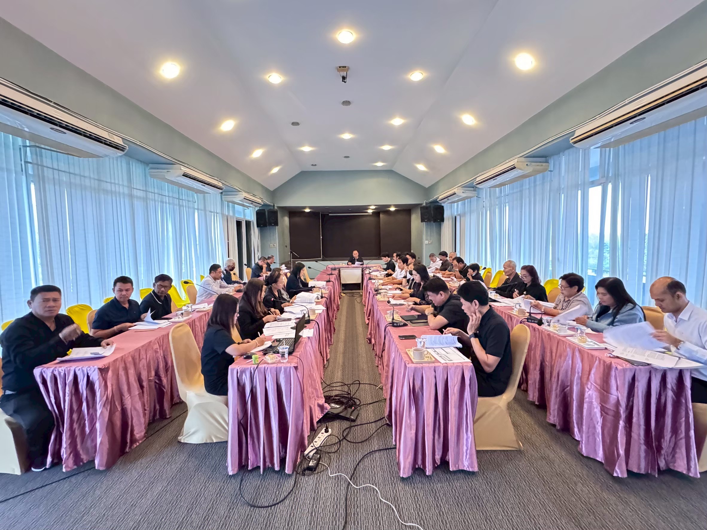 19 พฤศจิกายน 2568 พิจารณาร่างแผนพัฒนาท้องถิ่น (พ.ศ. 2566 - 2570) เพิ่มเติม ครั้งที่ 3/ 2568
