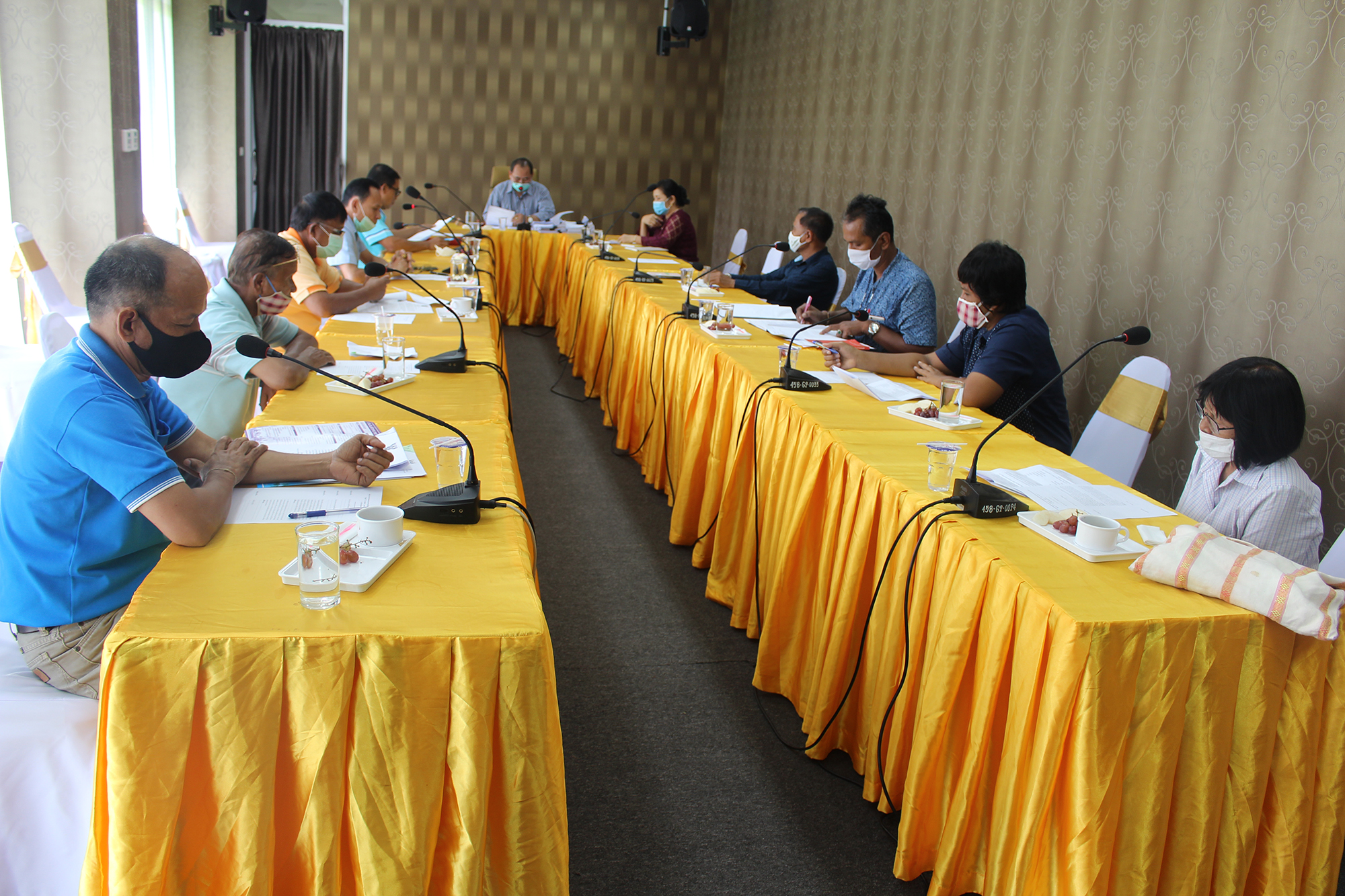 วันที่ 8 พฤษภาคม 2563 ประชุมคณะกรรมการช่วยเหลือประชาชนของเทศบาลตำบลควนขนุน ณ ห้อง ประชุมขยาย
